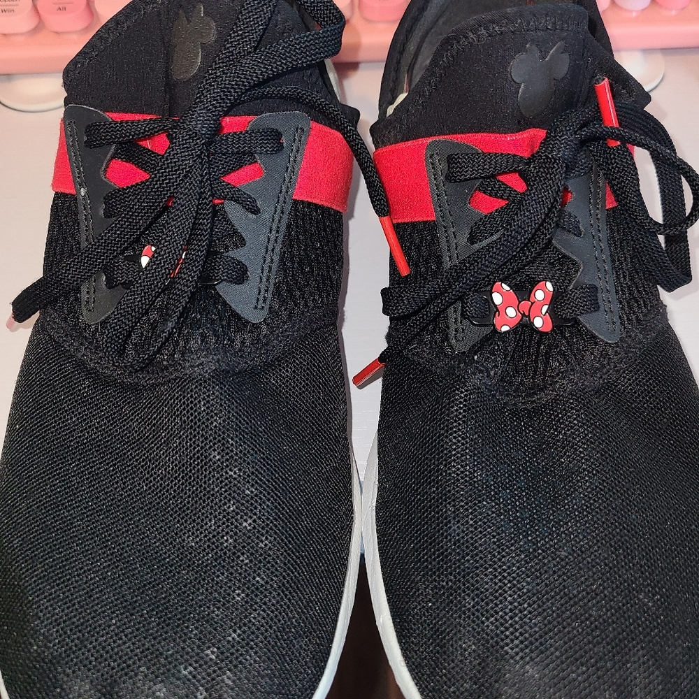 New Balance Disney Minnie